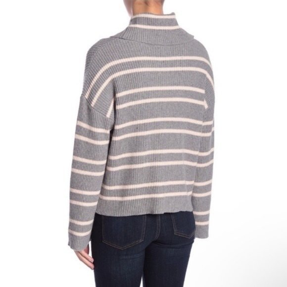 Abound Gray Boone Stripe Heather Turtleneck Sweater Size M NWT - Picture 2 of 8